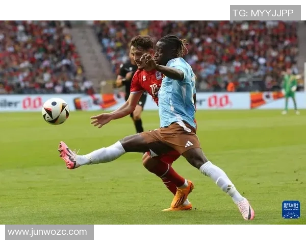 比利时一号足球球星领衔球队备战新赛季 展望未来挑战与梦想 比利时一号足球球星领衔球队备战新赛季 展望未来挑战与梦想